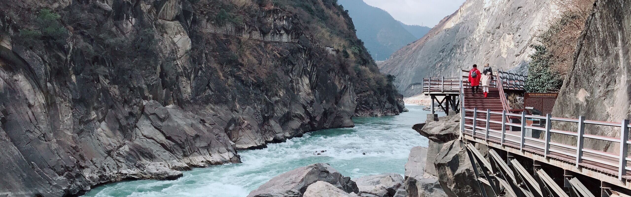 Tiger Leaping Gorge 2026: How to Visit, Hike, Itinerary, Map
