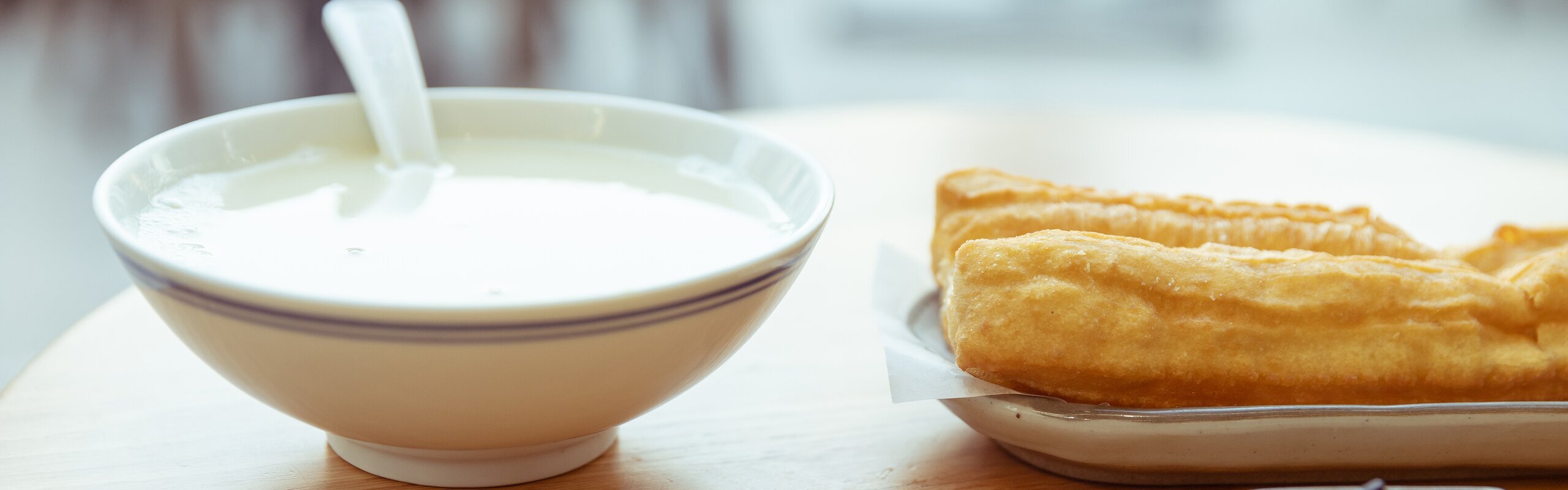 What the Chinese People Eat for Breakfast - 10 Popular Food